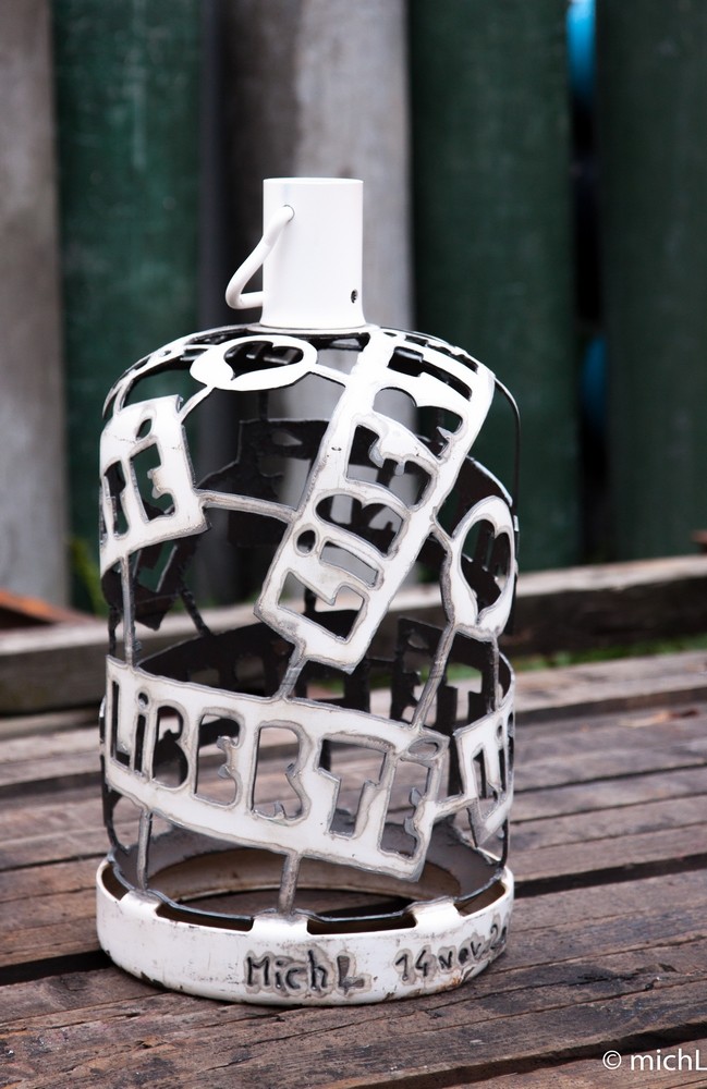 Bouteille de gaz sculptée