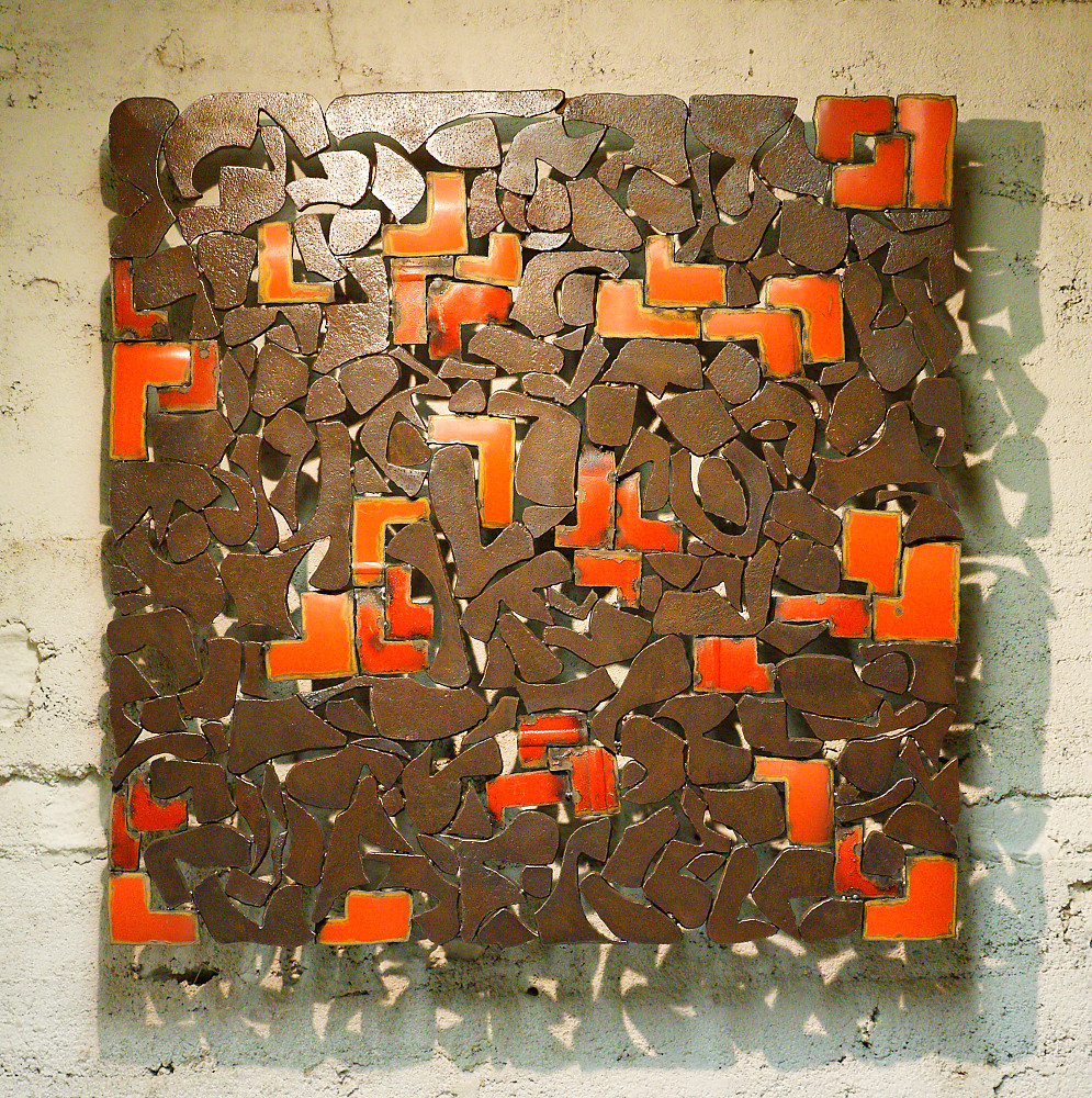 Tableau en acier couleur rouge et acier rouillé