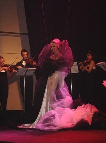 Spectacle privé à l'opéra.