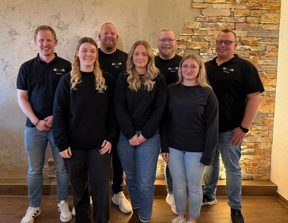 von links – Markus Hellstern, Natalie Scheuer, Marc Thieme, Marina Hertkorn,  Matthias Buob, Kyra Buck, Marcus Steffen (es fehlt: Laura Dettling)