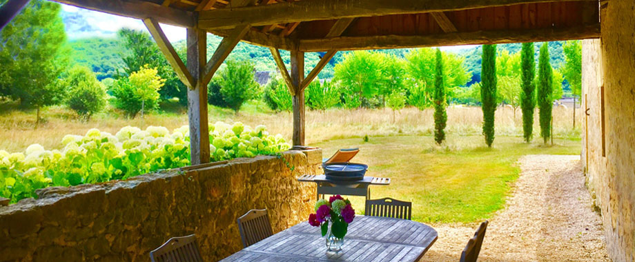 La salle à manger d'été- the summer dining room