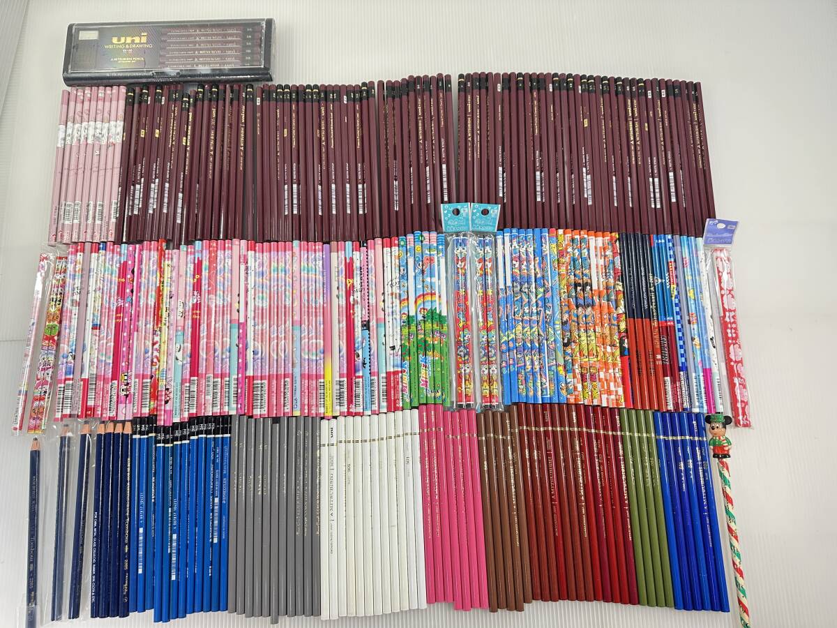 【文房具買取】【新品未使用｜閉店在庫】約252本 + UNI3Hセット 鉛筆.色鉛筆　三菱・トンボ・ステッドラーなど　※ドラゴンボール・ワンピースなど|最短即日出張買取