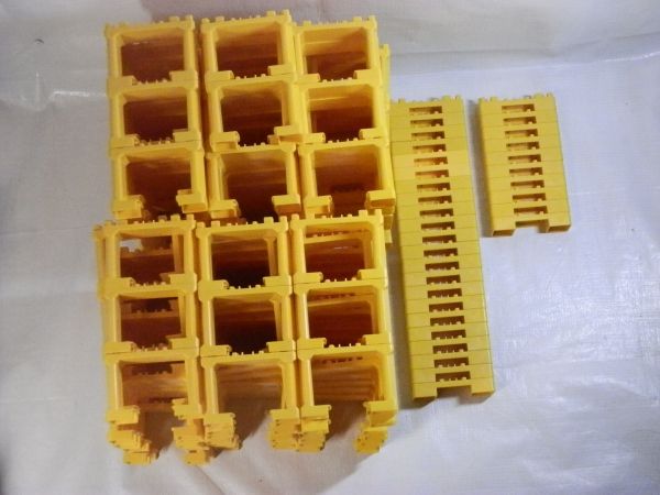 【プラレール買取】プラレール/約5.7kg】黄色　橋脚149個＆橋げた32個    |　神奈川県綾瀬市