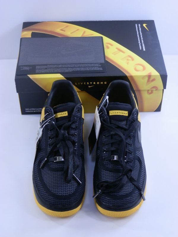 【スニーカー買取】NIKE (ナイキ) LIVESTRONG UNDEFEATED NIKE AIR FORCE1 LOW SUPREME　ランス・アームストロング/相模原市中央区