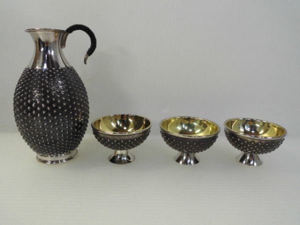 【買取実績｜美術品買取】【箱付き/純銀製/銀工芸/霰/内側金メッキ】ヴィンテージ　千呂利/猪口　酒器　4点セット　253ｇ
