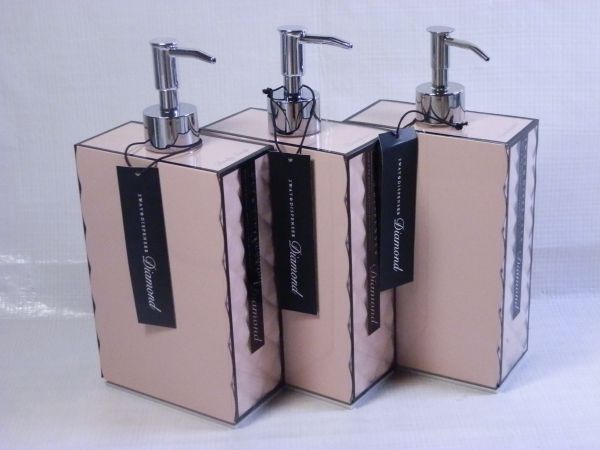 【バスグッズ買取】ツーウェイディスペンサー(2WAY DISPENSER)ダイヤモンド(Diamond)シャンプー/コンディショナー/ボディソープ    |　神奈川県海老名市