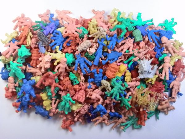 【消しゴム買取】1.444kg　消しゴム　ガンダム/キン肉マン/北斗の拳/聖闘士星矢など ｜相模原市緑区
