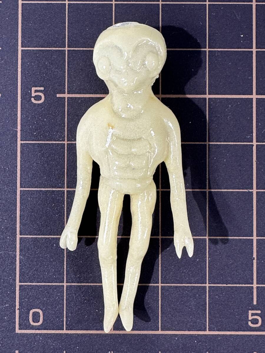 【買取実績｜消しゴム買取】エド・カウチャー (Edd Cartier) 宇宙生物園 大伴昌司 蓄光成型 指人形 消しゴム ソフビ