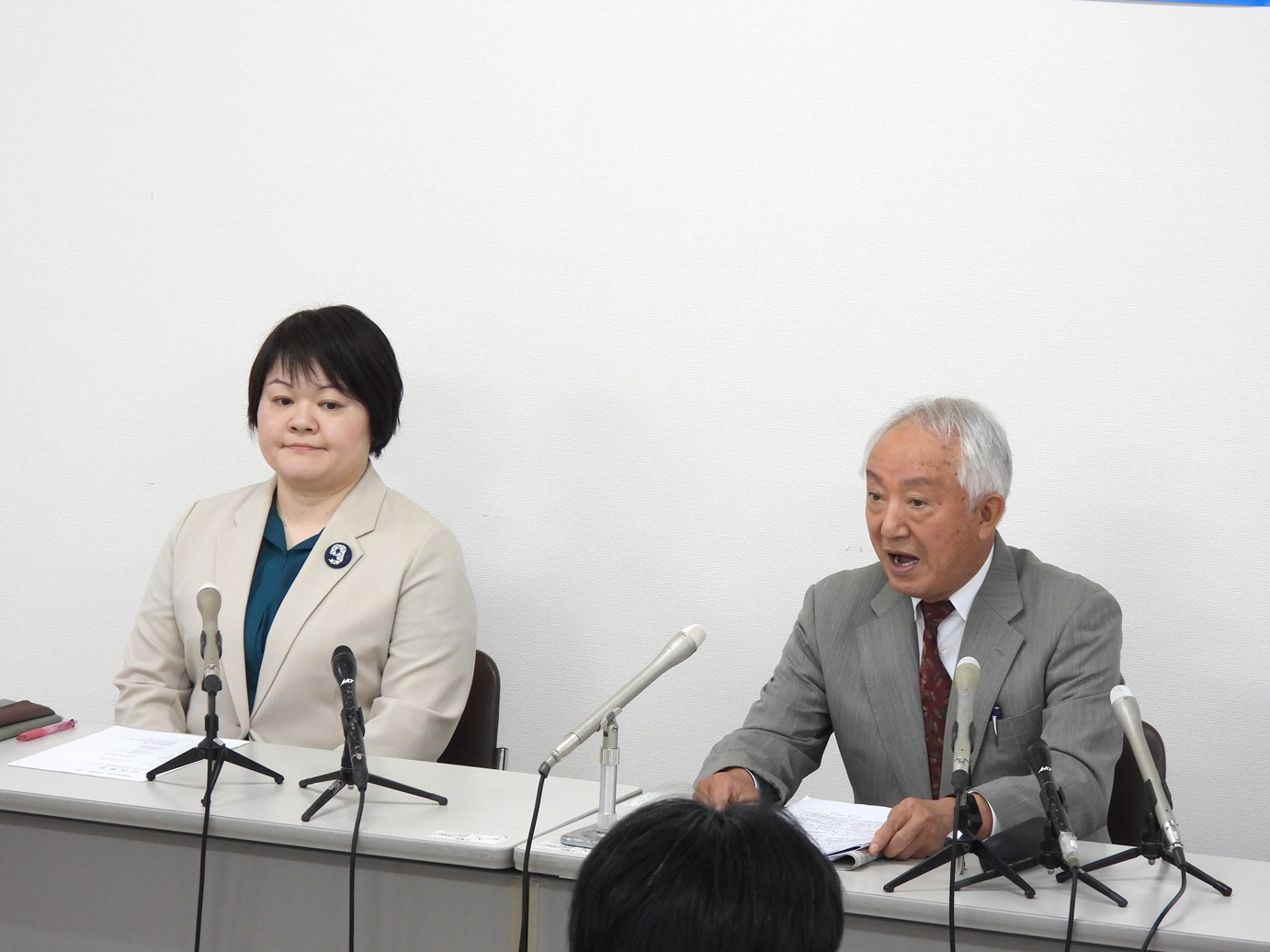 秋田２区予定候補者の交代を発表