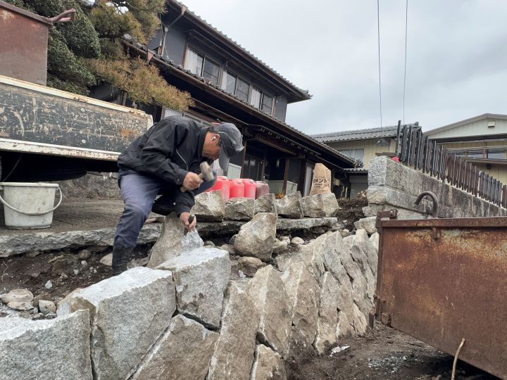 石積みの改修工事