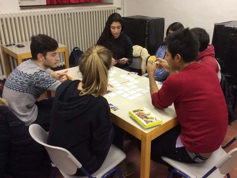 Spielerische Einführung der Praktikanten