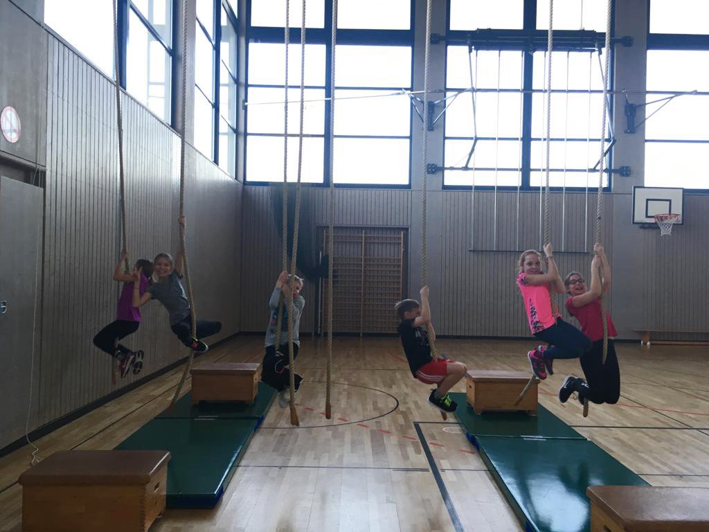 Bilder von der Skigymnastik für Kinder 2019