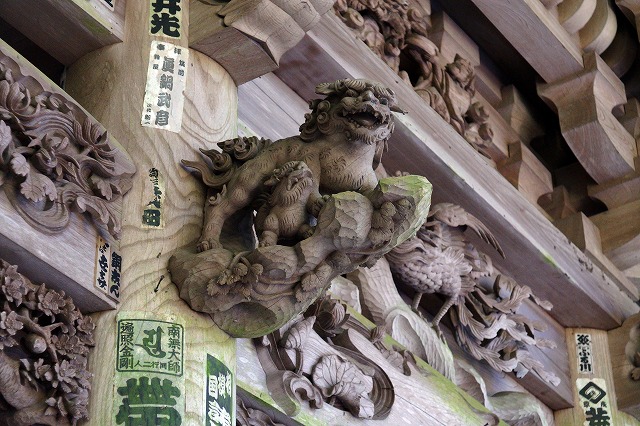 10　西山興隆寺　仁王門の彫刻