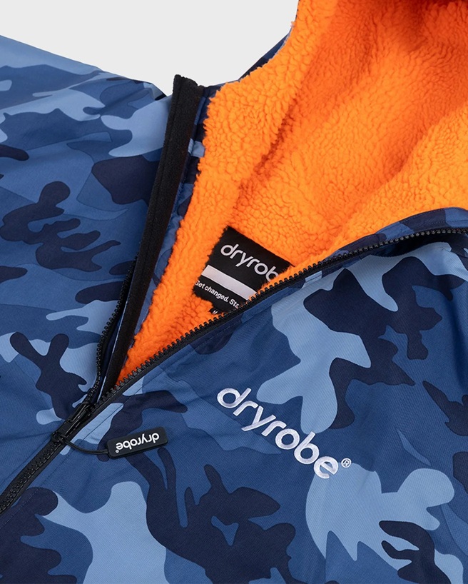 Dryrobe Advance Long Sleeve Poncho Camouflage Blue bei uns im SHOP
