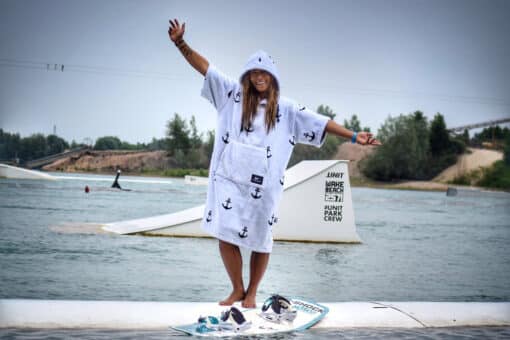 Atlantic Shore Anchor Poncho White