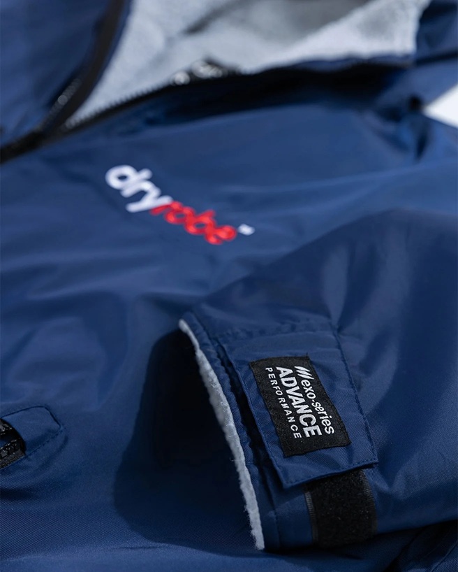 Dryrobe Advance Long Sleeve Poncho Navy Grey in Action