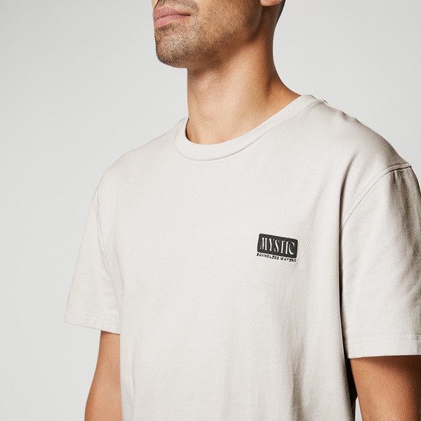 Mystic Mayhem Tee Off White im SALE bei WINDSUCHT