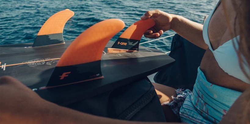 F-One Thruster Set Fin Flow M bei WindSucht kaufen