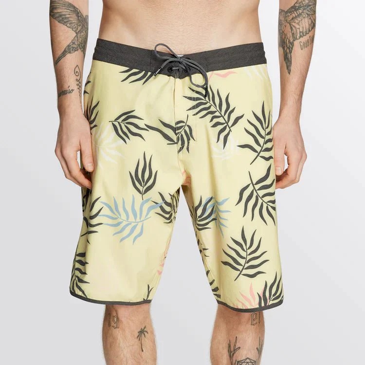 Mystic Leaf Movement Boardshort Pastel Yellow bei WindSucht