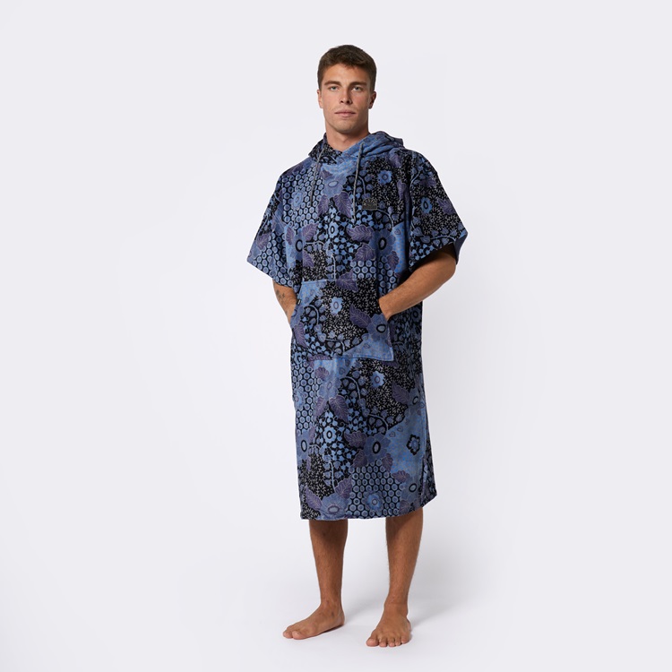Mystic Poncho Velour AOP Blue Black