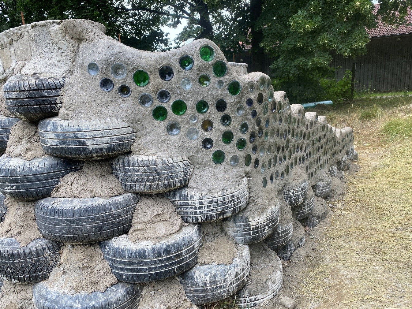 Unser „Earthship inspired Building“ (Bauabschnitte 2024)