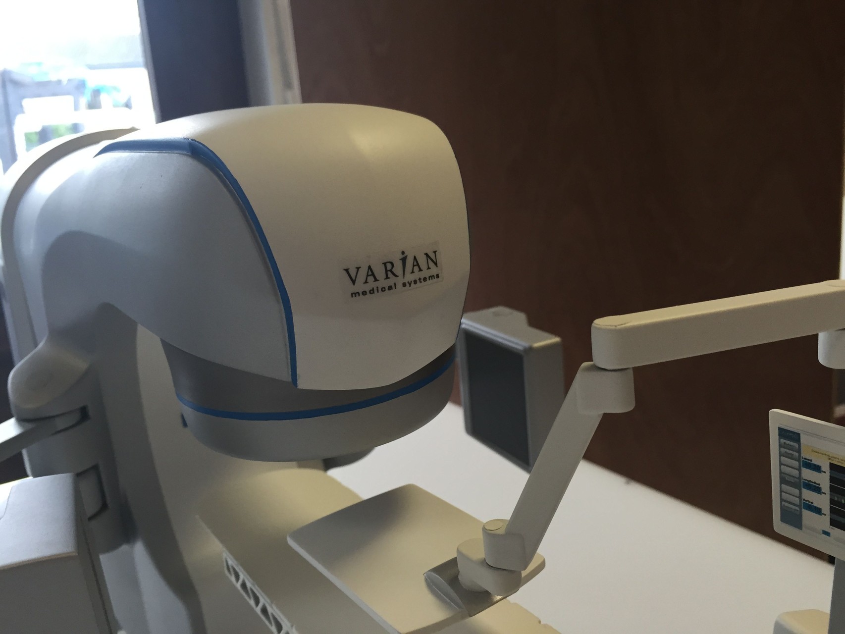 Varian Edge™ Radiosurgery System PS Modellbau