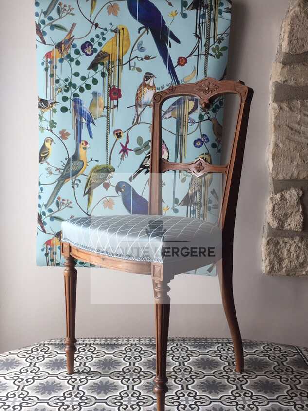 Chaise à l'assise losanges bleus - Ecoute Bergère