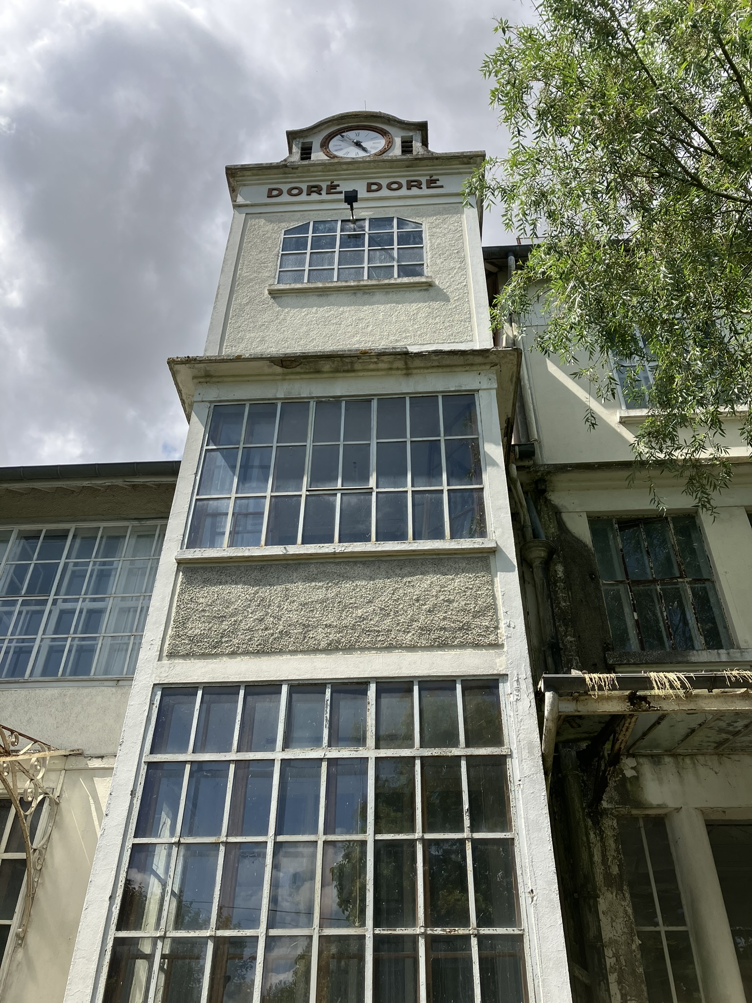 Vestiges de l'usine Doré Doré