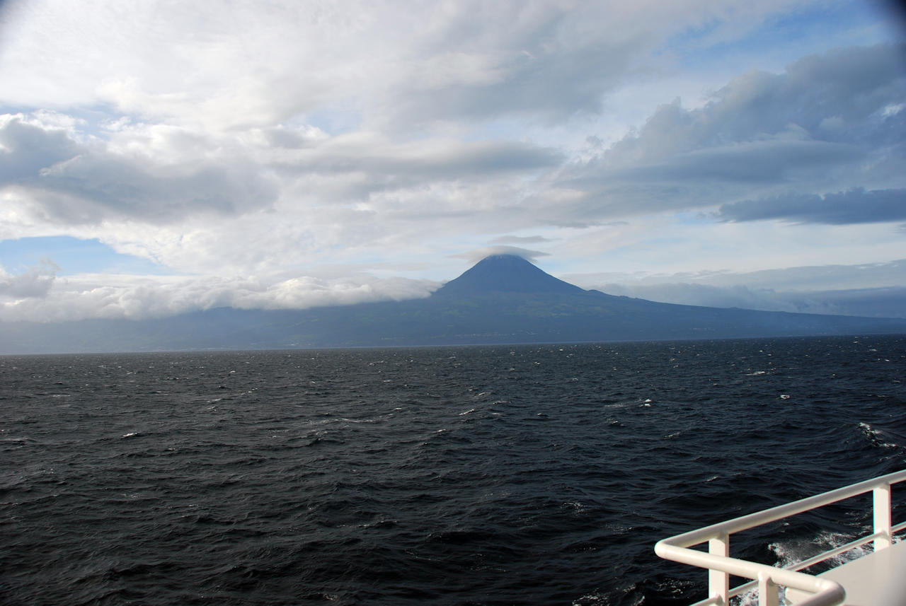 Azores 13.10.2015 - Pico: View from the ferry to Velas, Sao Jorge.