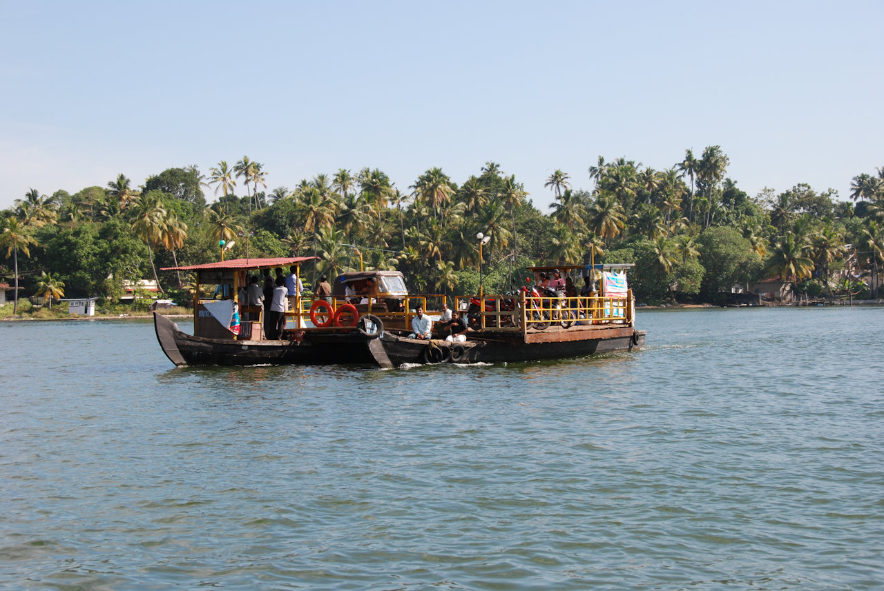Kollam Ashtamudi Lake 06.01.2012: Ferry landing.