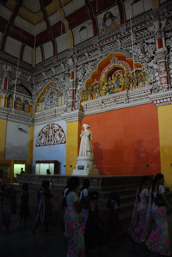 Thanjavur 20.01.2012: At the palace.