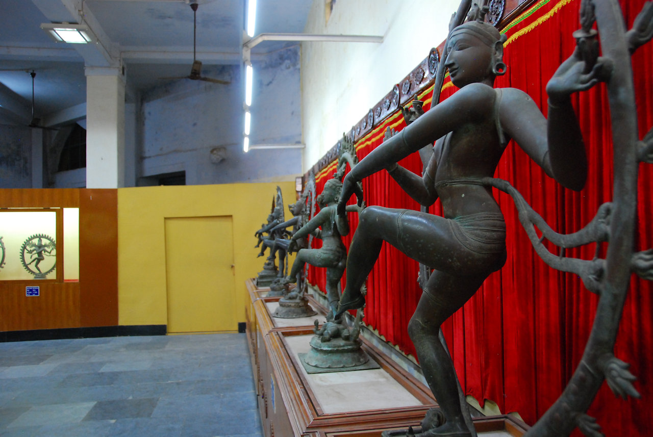 Thanjavur 20.01.2012: Art gallery.