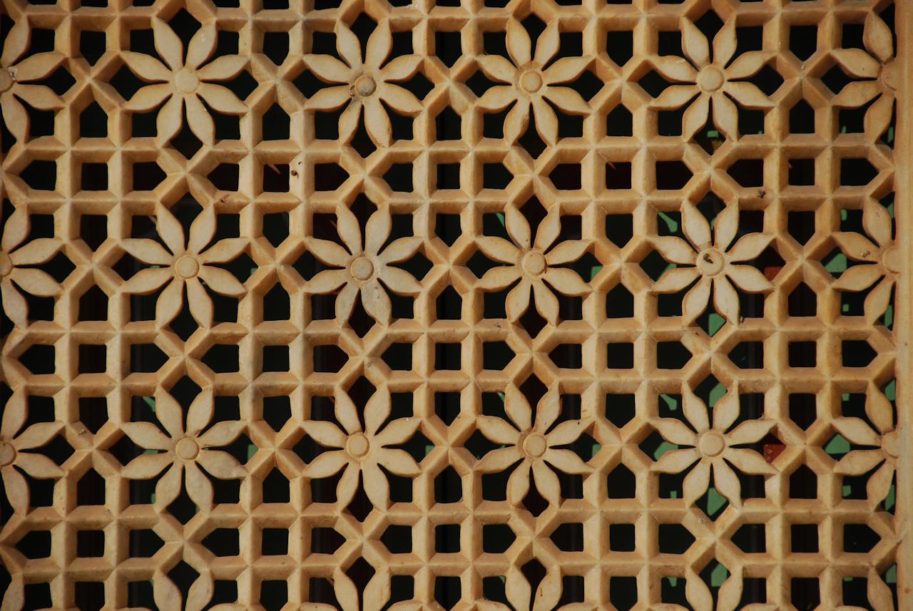 Jodhpur 14.11.2014: Carved marble lattice screen at Jaswant Thada.