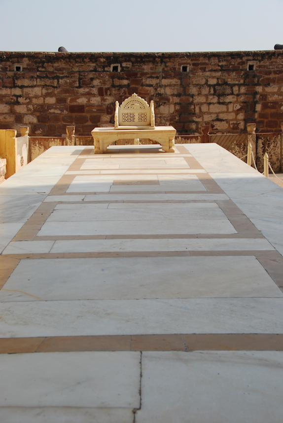 Jodhpur 13.11.2014: Shringar Chowk, seat made of marble used for the coronation of the Maharaja.