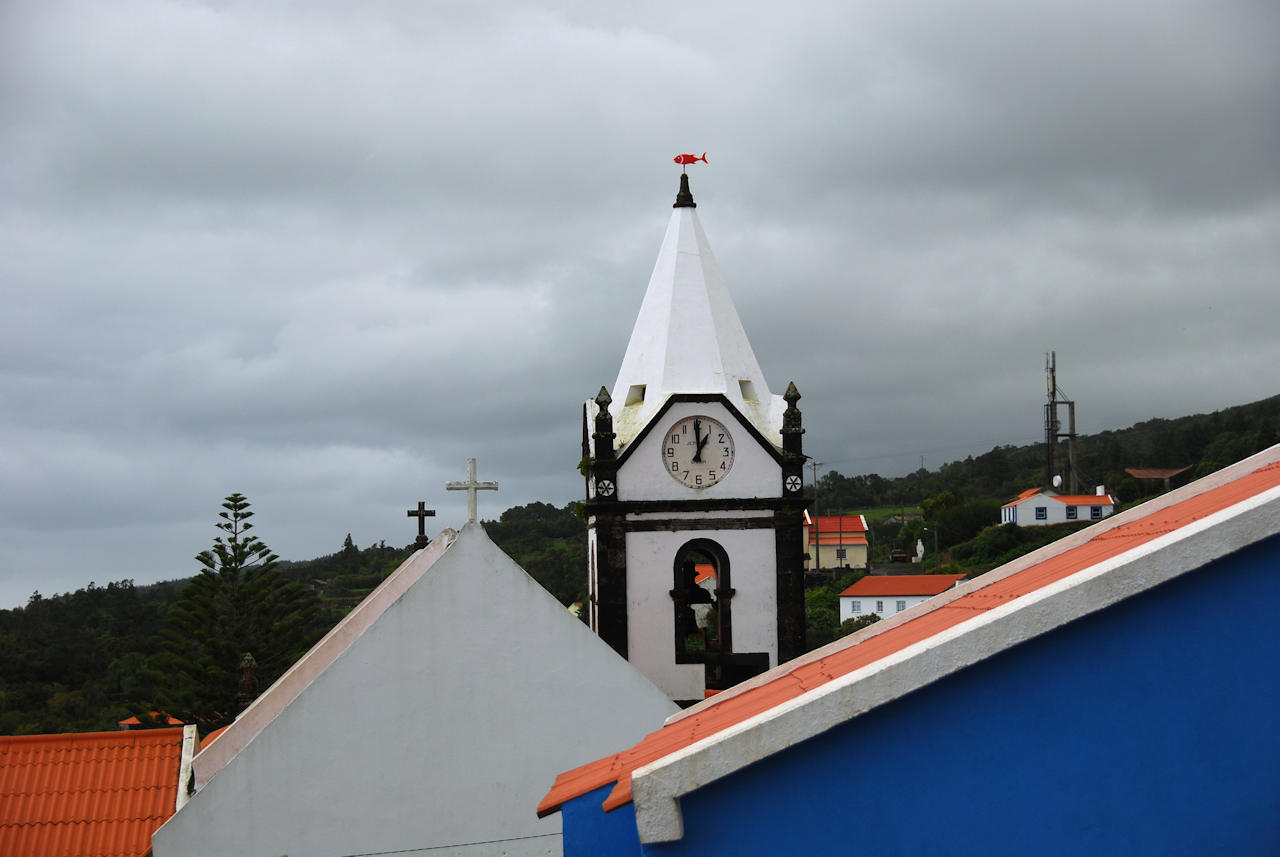 Azores 15.10.2015 - Sao Jorge:  Start of the trek Pico da Esperanca to Norte Grande.