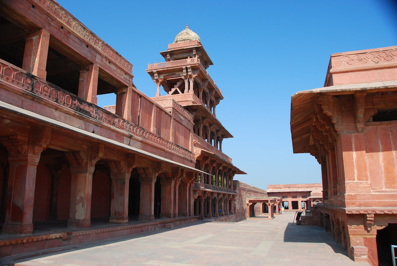 Fatehpur Sikri 28.11.2014: Five Storey Paviliion Panch Mahal, next to the palace of Jodh Bai.