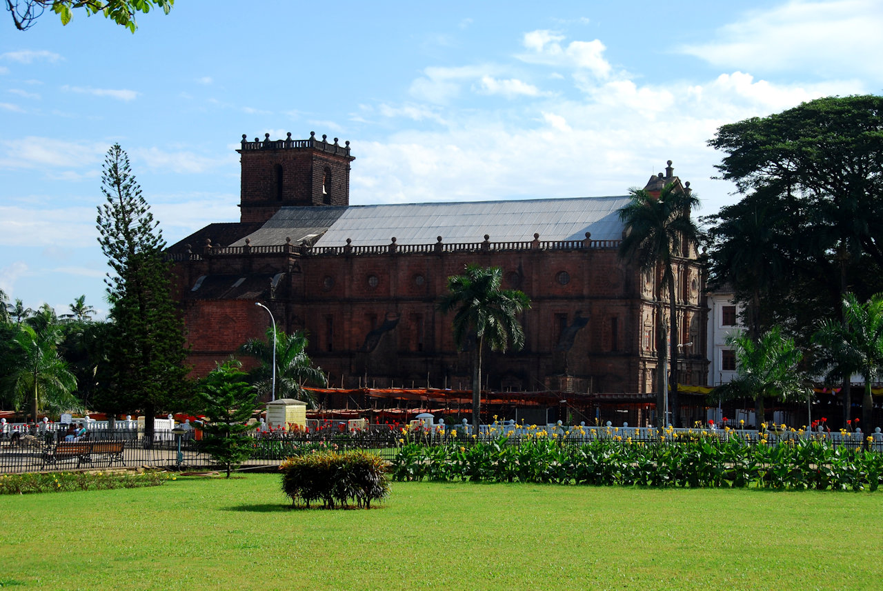 Panaji, Goa 22.11.2010: Basilica of Bom Jesus, Old Goa