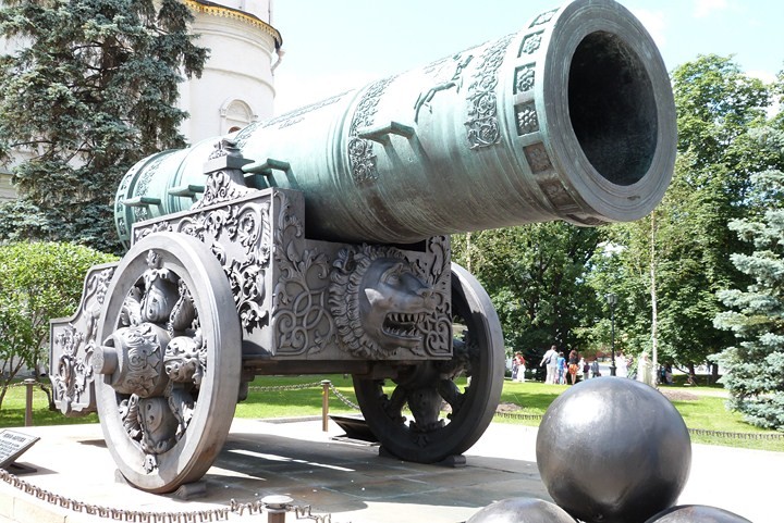 Le roi des canons 1586