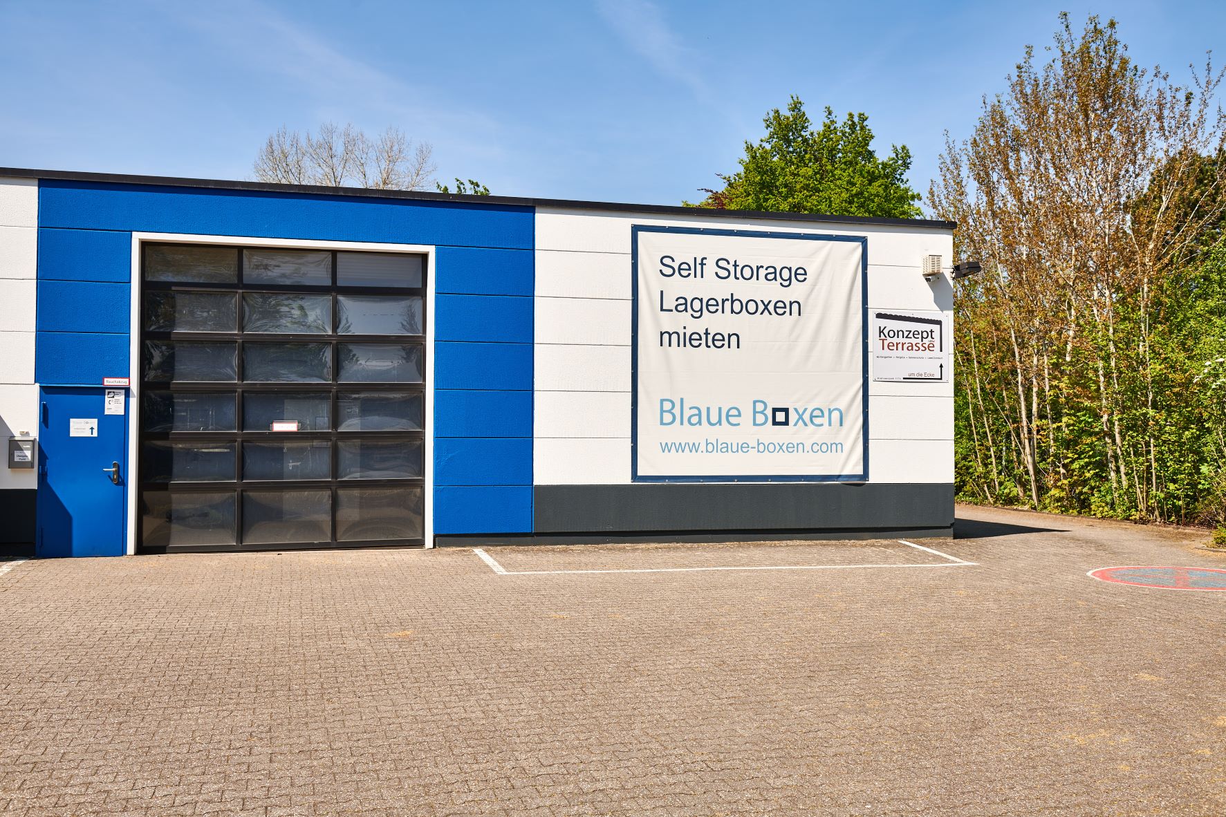 Lagerraum mieten - Blaue Boxen Self Storage