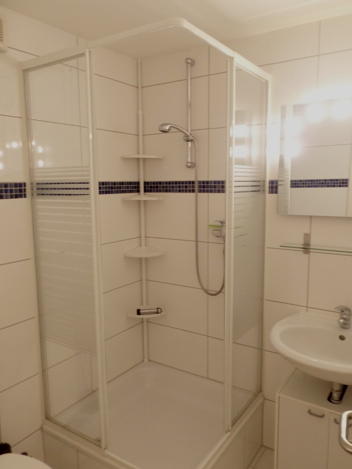 Kleines Bad (2x vorhanden)
