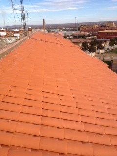 REPARACION DE 1400 M2 DE TEJADO O.P. CARIÑENA. (DESPUES)