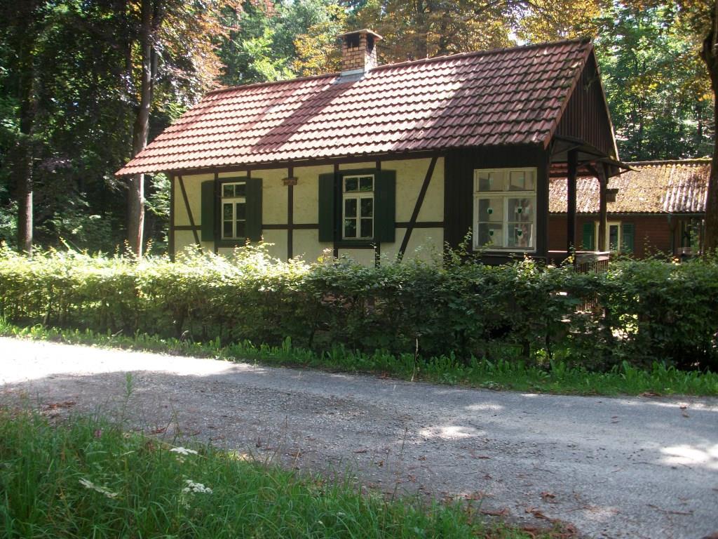 1. Versorgungsstation "Knöllhütte"