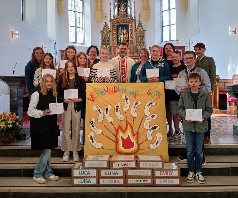 Firmsendungsmesse der Firmlinge der Pfarre Ertl