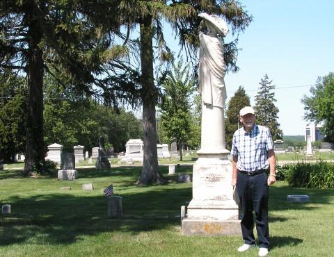 John Hallwas at Oakwood Cemetery, Macomb, IL