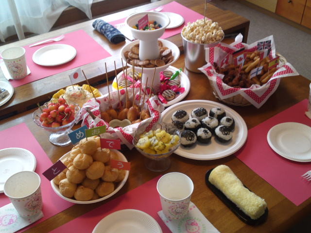 ミニアメリカンドッグ 子供のお誕生会 Kids Party ミニアメリカンドッグ 子供のお誕生会 Kids Party