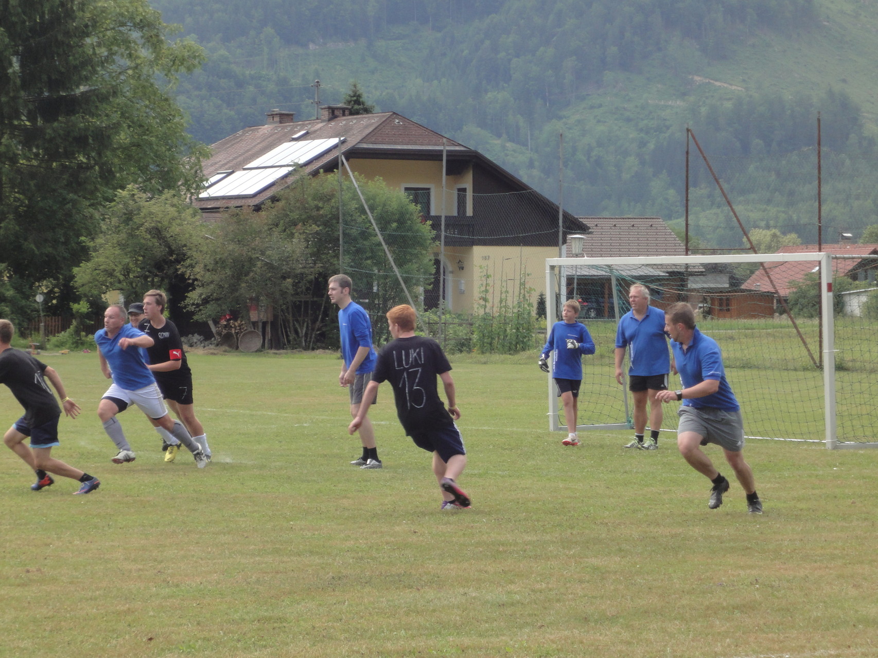 Voller Einsatz beim Kleinfeldfußballturnier