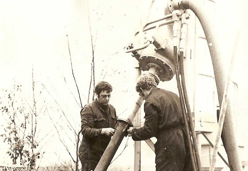 1963