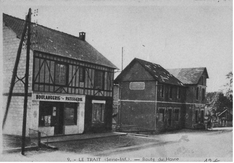 boulangerie en face du clos fleuri Rue du Mal Foch en 1949 ( boulanger durand )