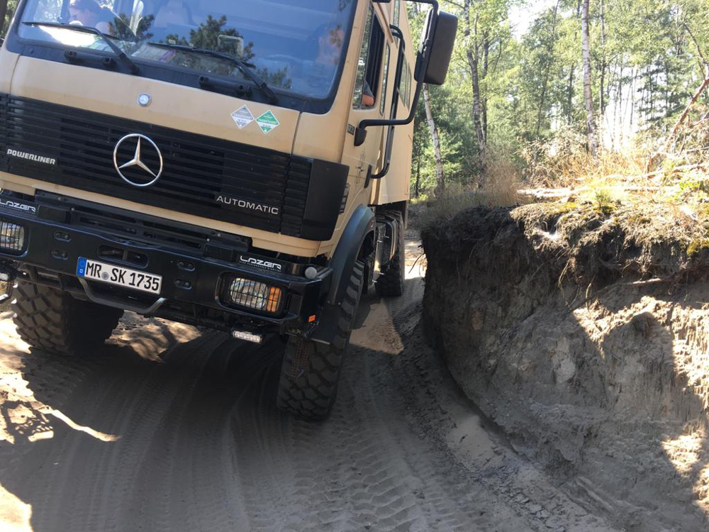 LKW Fahrtechnik im Schlamm – Offroad Akademie Deutschland