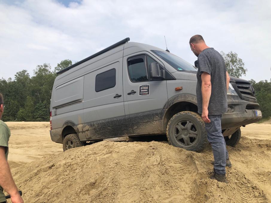 ISO-zertifiziertes Offroad Training für Transporter, Bulli und Wohnmobile